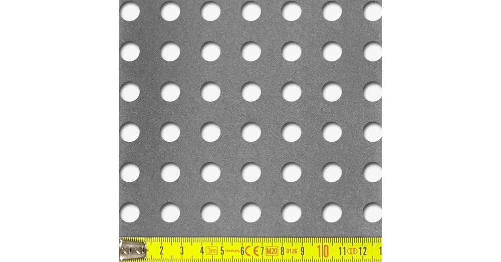 Vedd meg online Perforált lemez Fekete MDF5 FORRO 10-20 perforációval 1218x608x5mm