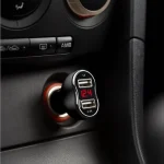 Autós szivargyújtó adapter - 2 x USB, feszültségmérővel és árammérővel - fekete Szuper akció