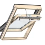 Velux, Elektromos tetőtéri ablak, GGL SK10 307021, 2-rétegű üveg, lakkozott fa, 114x160 cm Olcsóbb