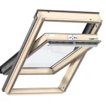 Velux, Tetőtéri ablak, GLL SK06 1064, 3-rétegű üveg, lakkozott fa, 114x118 cm Expressz kézbesítés