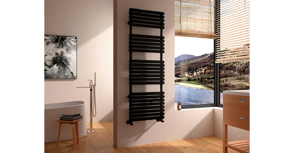 Csak ma Arezzo Flat Black 1500x500mm törölközőszárítós radiátor AR-FB15050