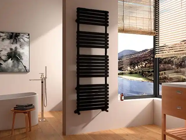AREZZO design FLAT BLACK 1500x500 törölközőszárítós radiátor AR-FB15050 Expressz szállítás