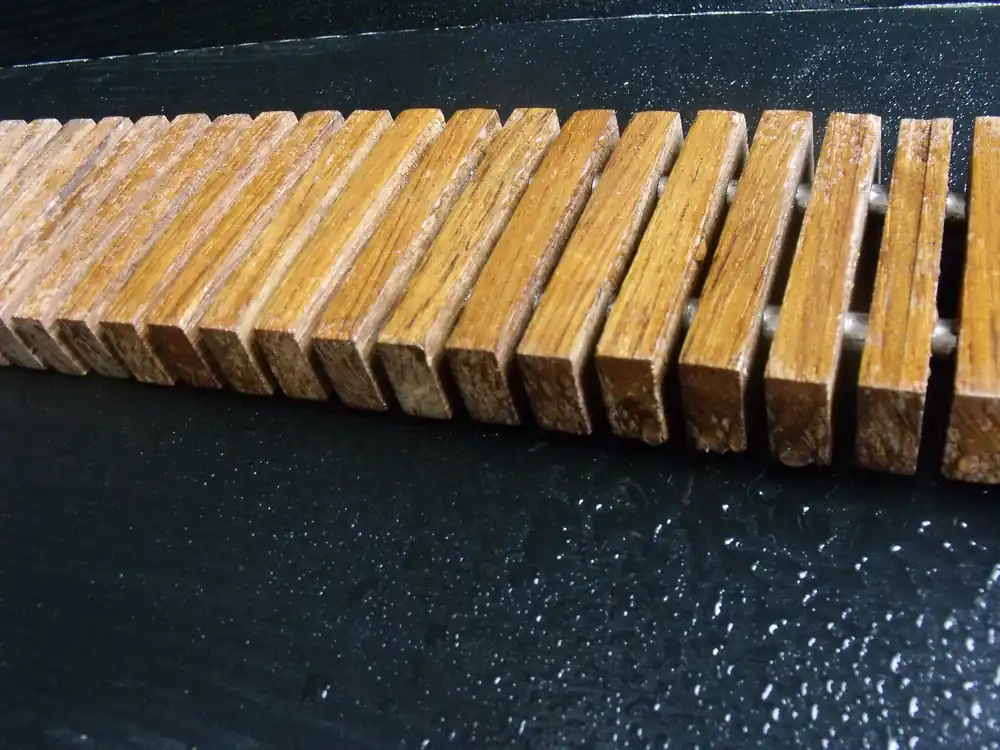 Molo Wood Mixed zuhanyfolyóka rács (1380 mm, #Wood Mixed 1380)Molo Biztonságos fizetés