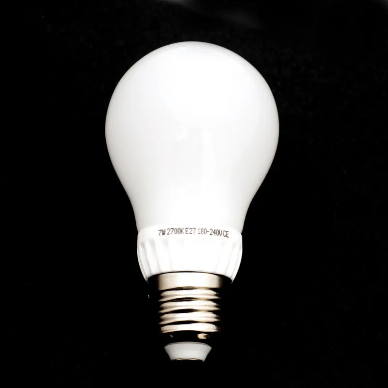 Legnépszerűbb Integraled IL-XC E27 7W, 700 lm meleg fehér led körte izzóIntegraled