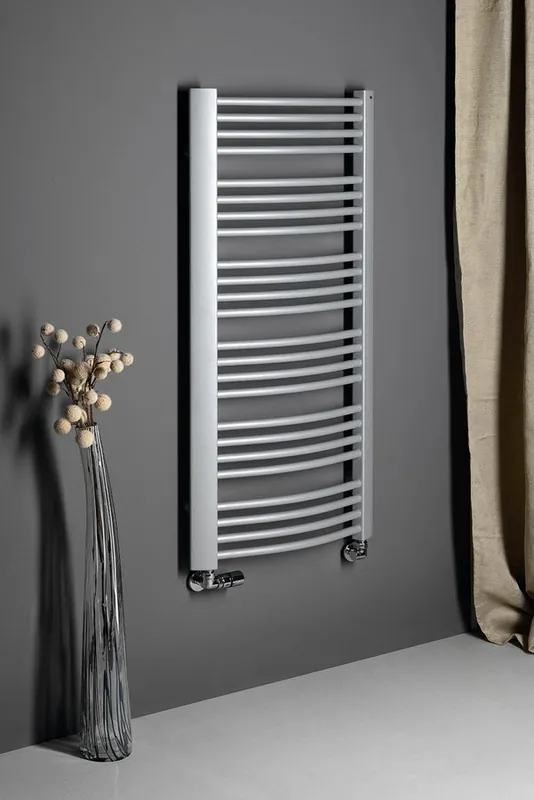 Sapho FOCUS F fürdőszobai radiátor 595x1238mm, 726W, ezüst struktúrált (F-613SS)Sapho Vedd meg online